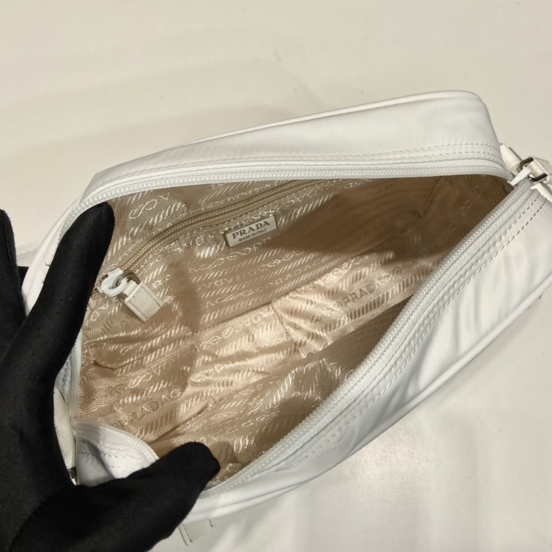 Pra*a 1bc167 crossbody bag -23*15*7cm