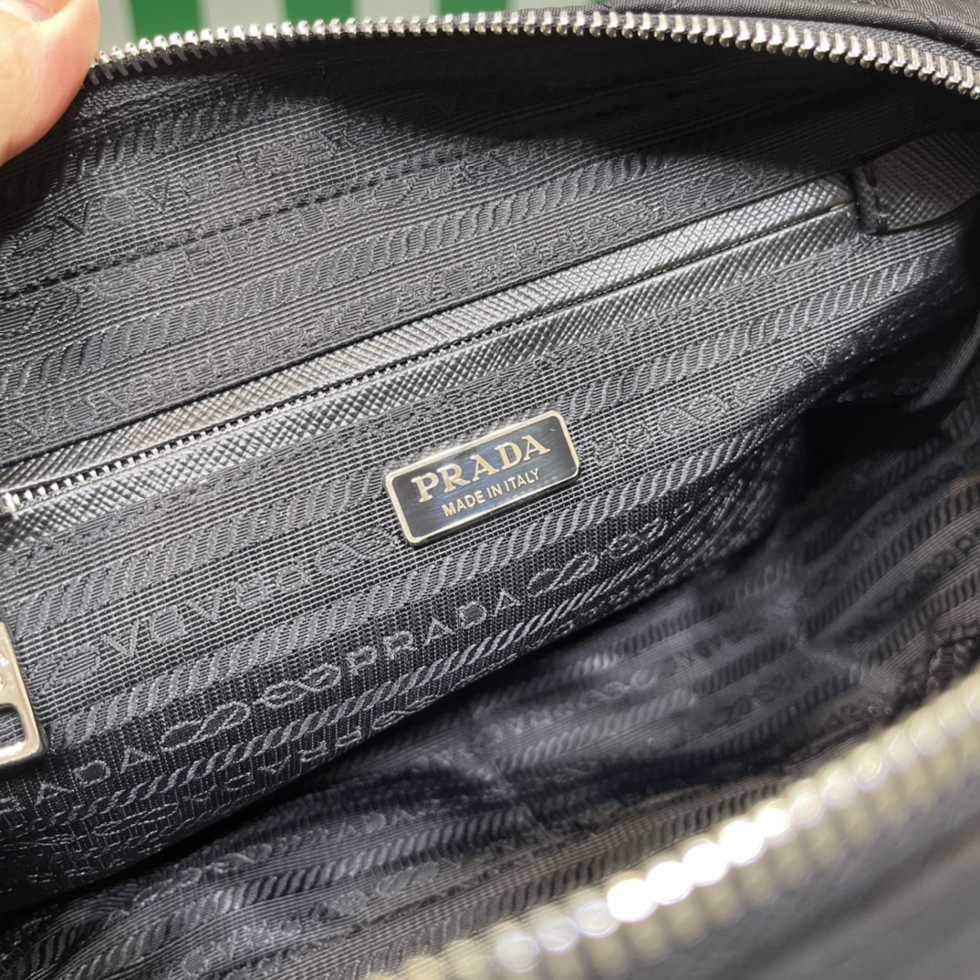 Pradα Vintage Handbags 1BH910