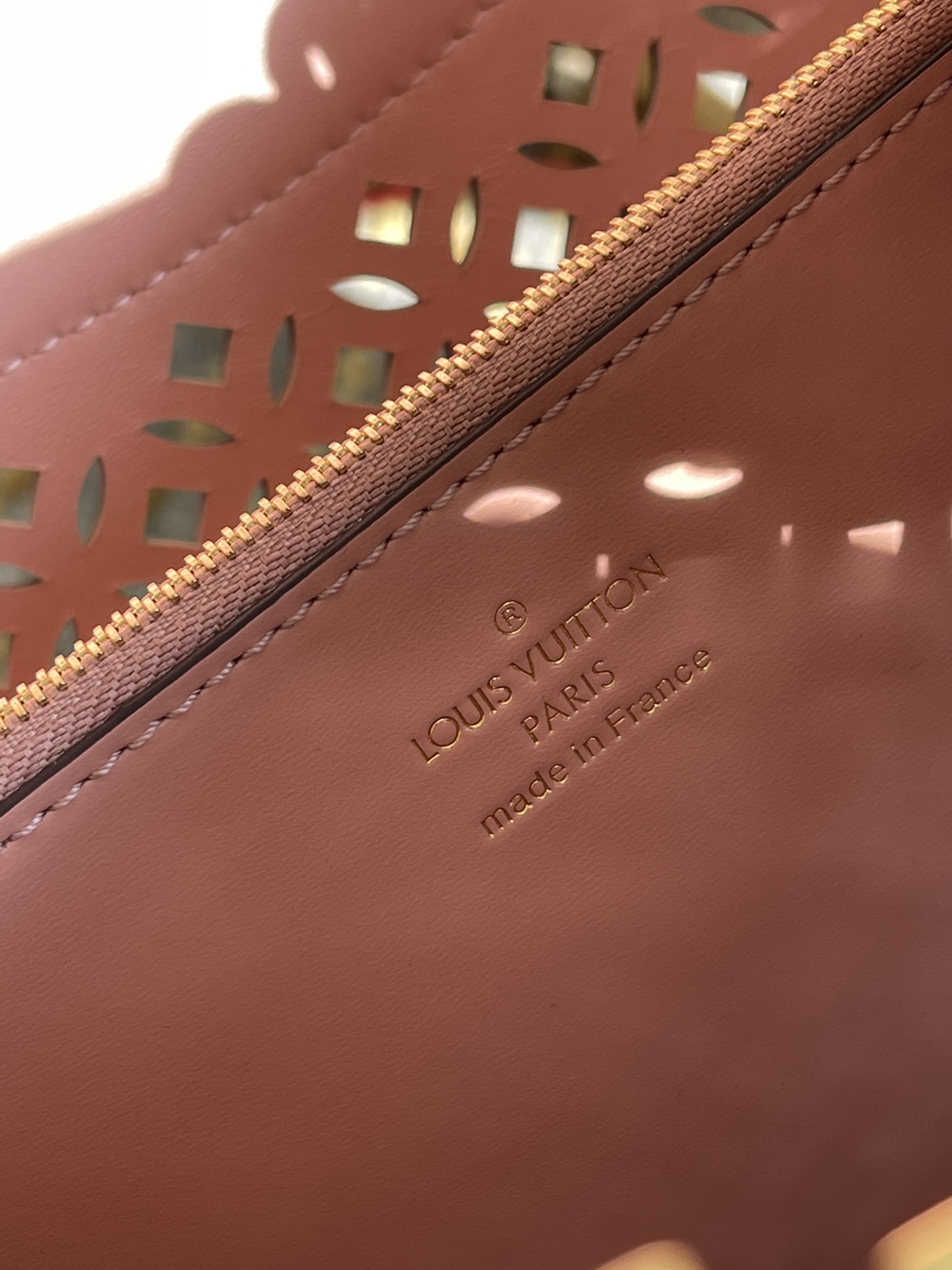 l**is V*t*n capucines handlebag-21* 14* 8&27*21*10cm