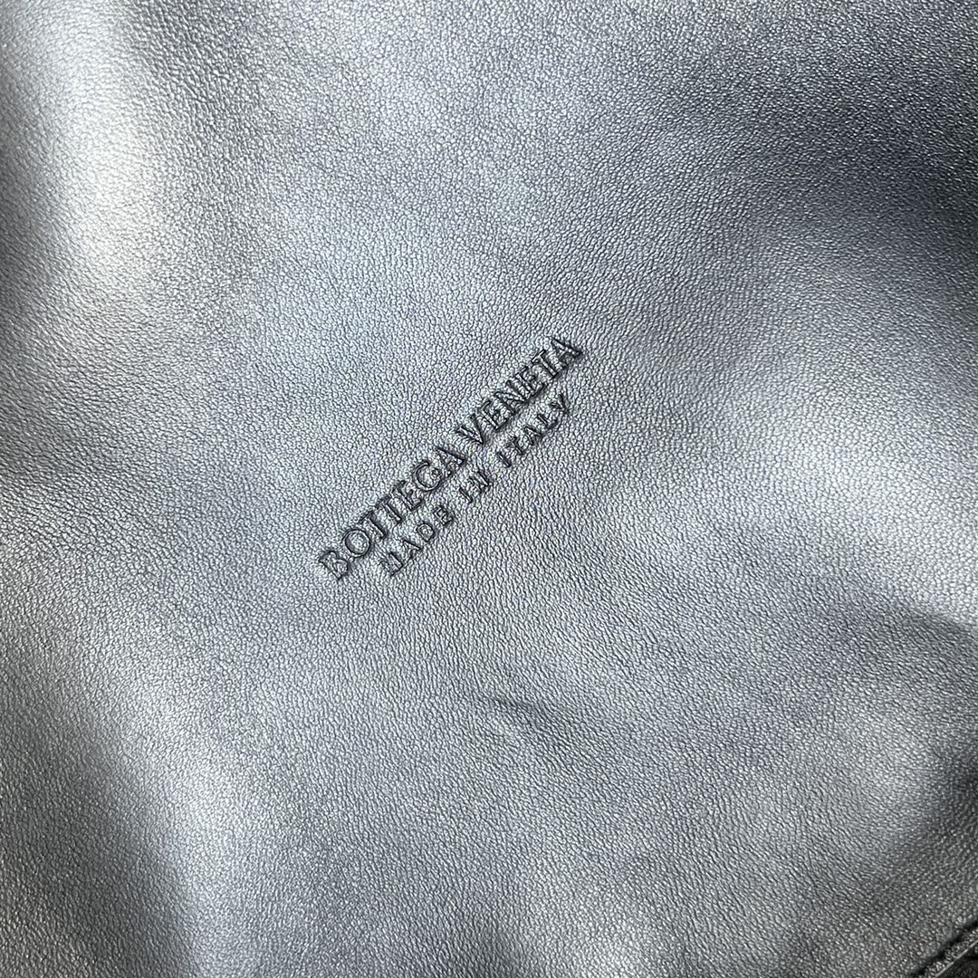 Bo*te*ga ve*ne*ta intrecciato tote-30x26x20cm