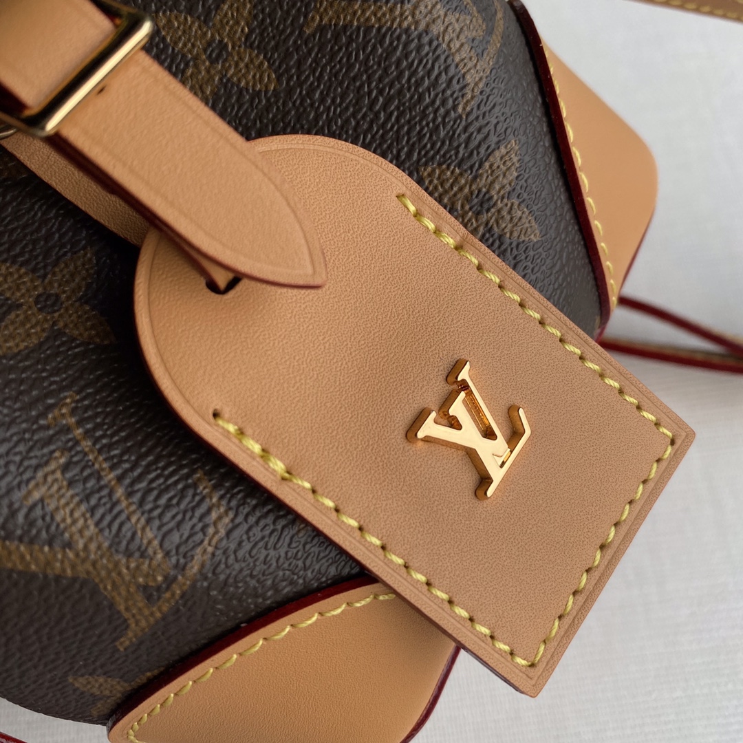 l**is V*t*n mini bucket-12*12*12cm