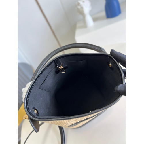 l**is V*t*n petit bucket- 24*19*18.5cm