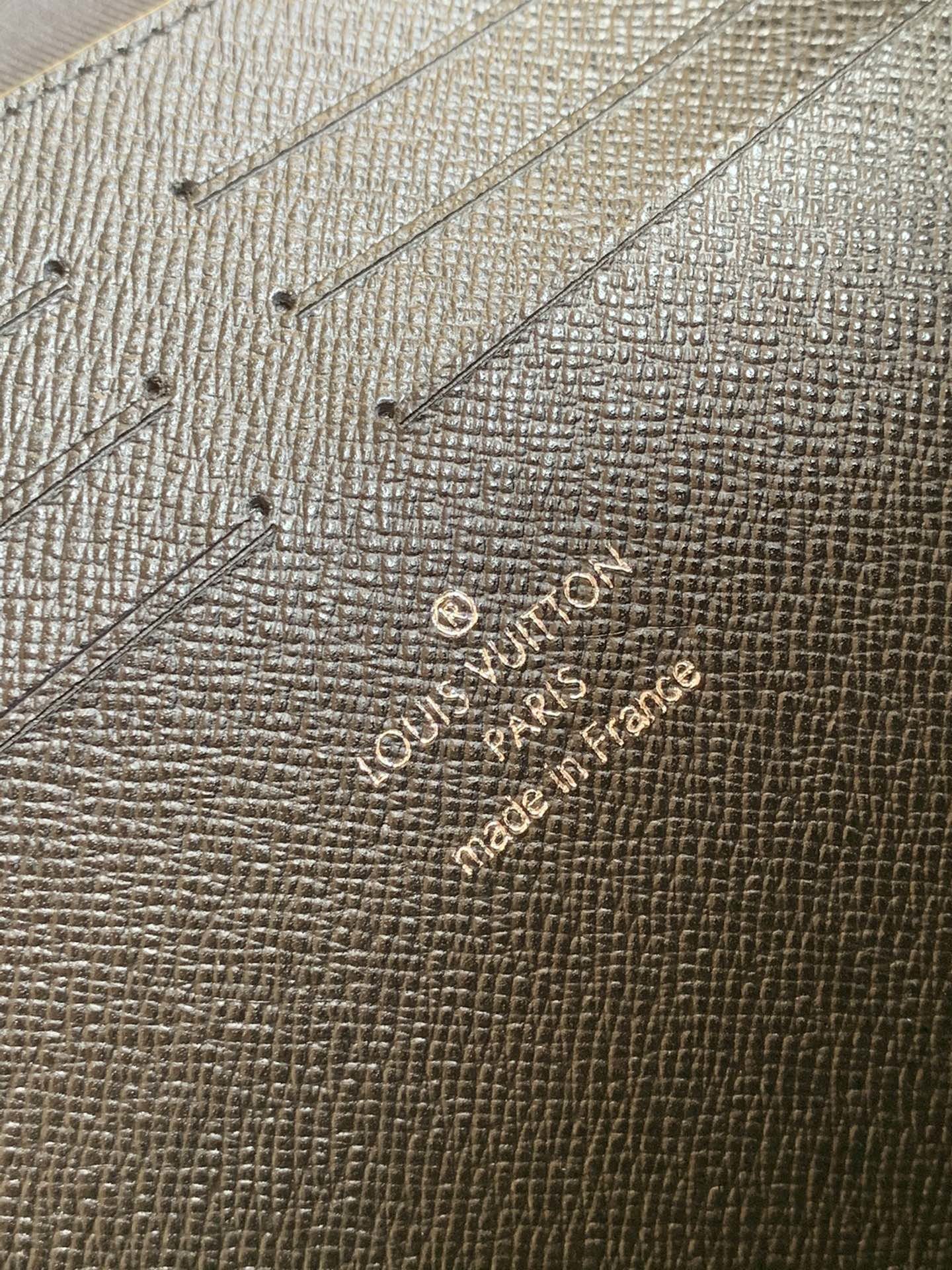 l**is V*t*n new pouch-21*27*5cm