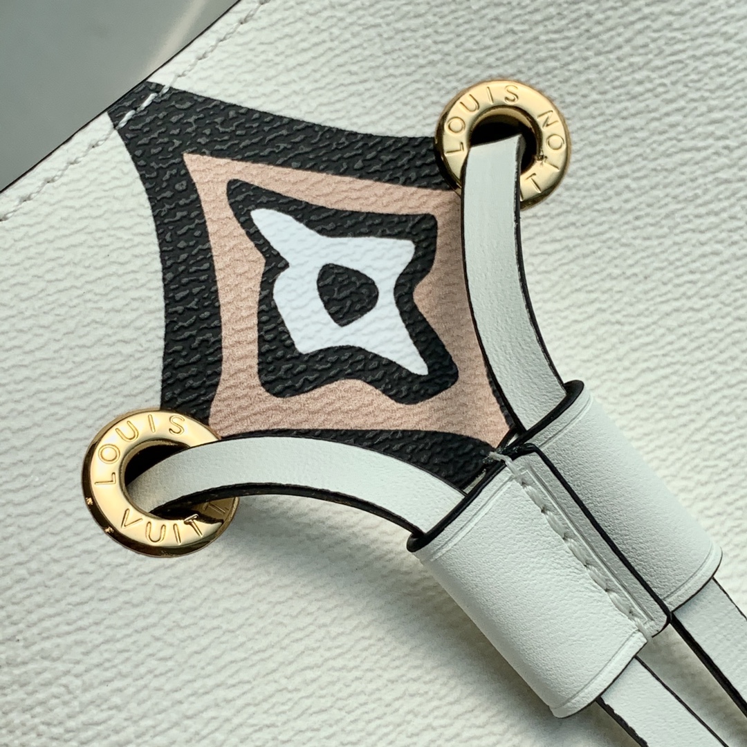 l**is V*t*n wild at heart néonoé bucket bag -26x22x27cm