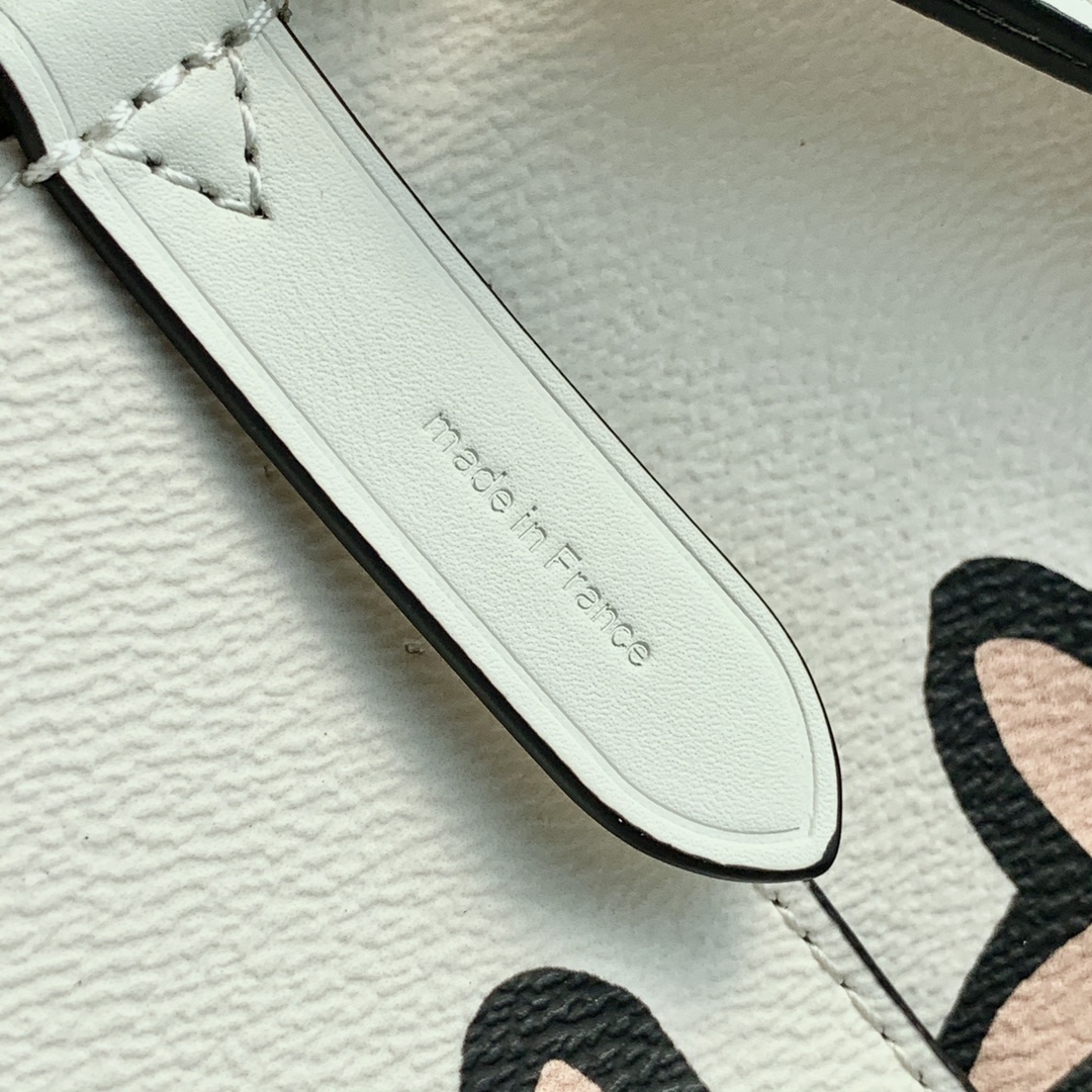 l**is V*t*n wild at heart néonoé bucket bag -26x22x27cm