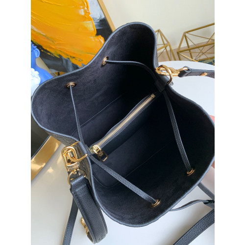 l**is V*t*n wild at heart néonoé bucket bag -26x22x27cm