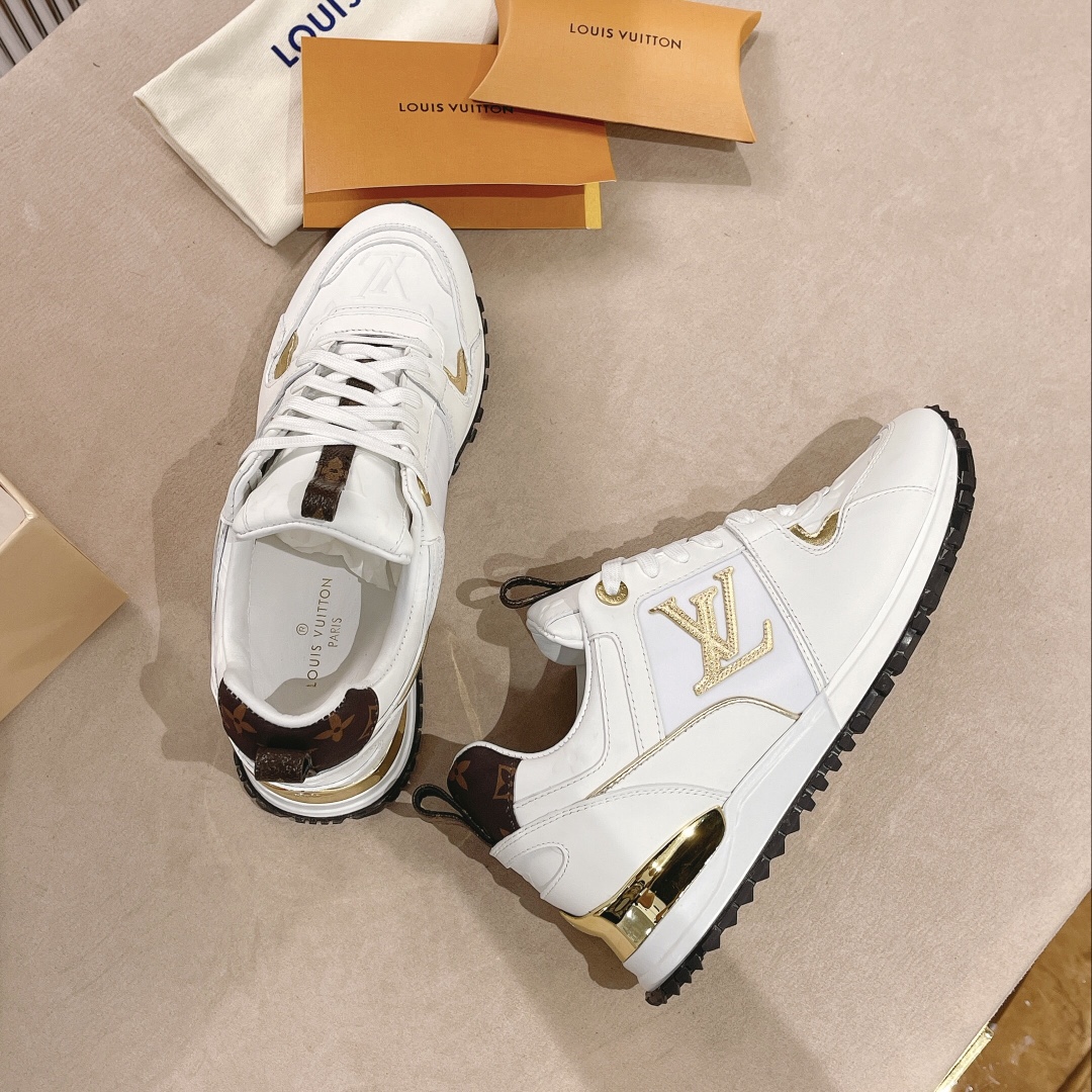 l**is V*t*n sneakers(eu35-eu41)