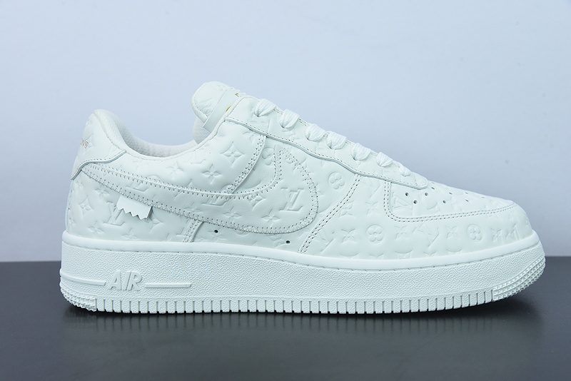 l**is V*t*n&nike air force 1 low