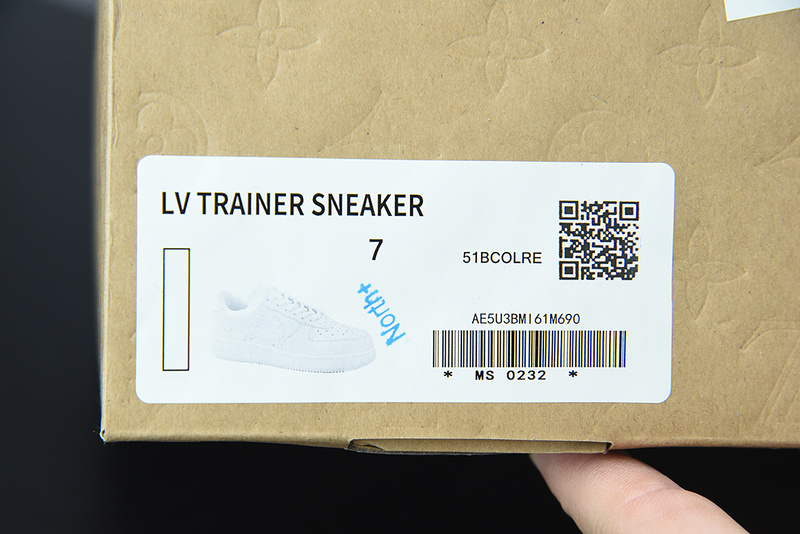 l**is V*t*n&nike air force 1 low