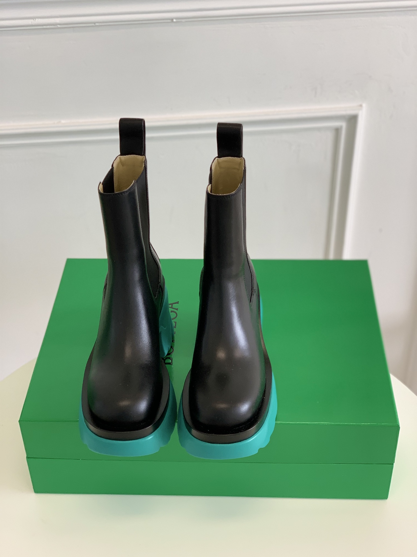 Bo*te*ga ve*ne*ta boots