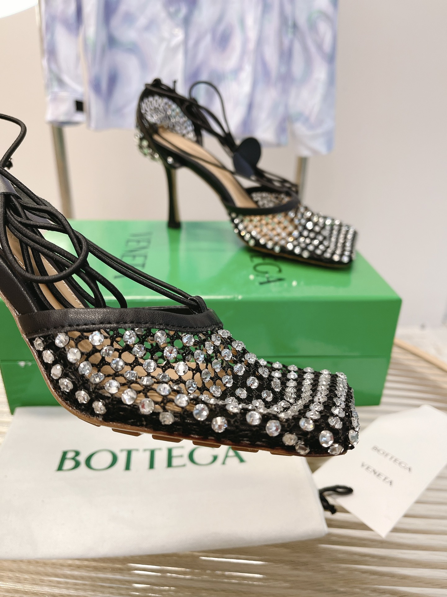 Bo*te*ga ve*ne*ta heels