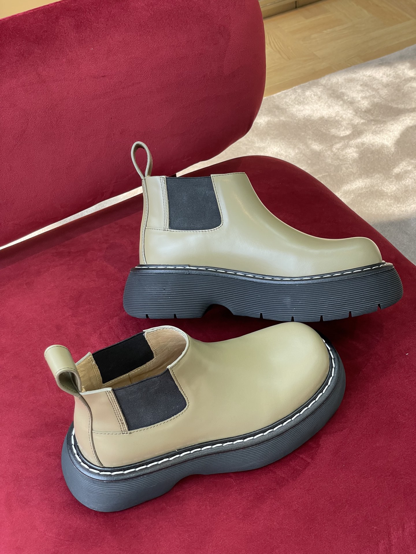 Bo*te*ga ve*ne*ta bounce boots(size 35-45)