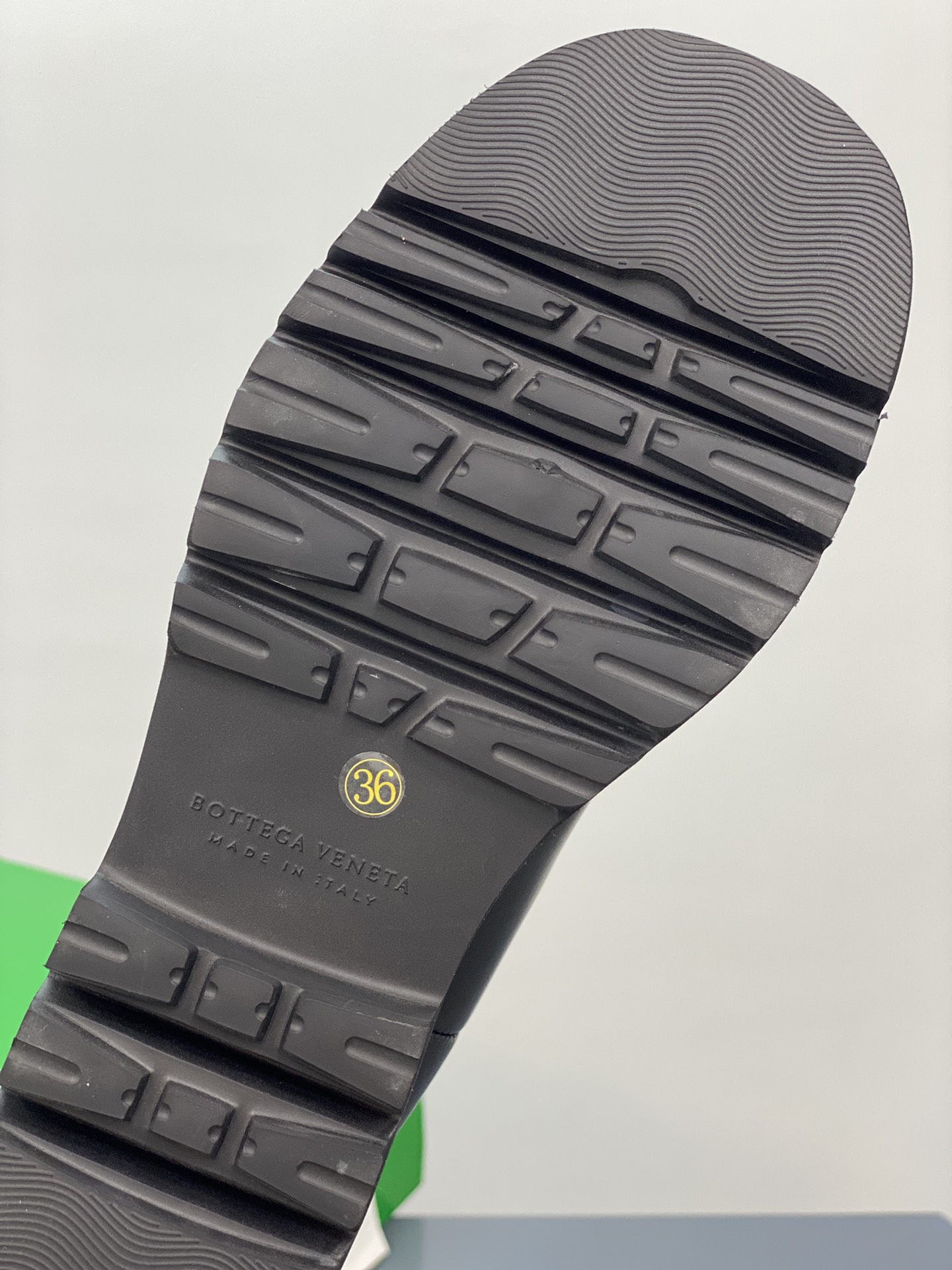 Bo*te*ga ve*ne*ta boots