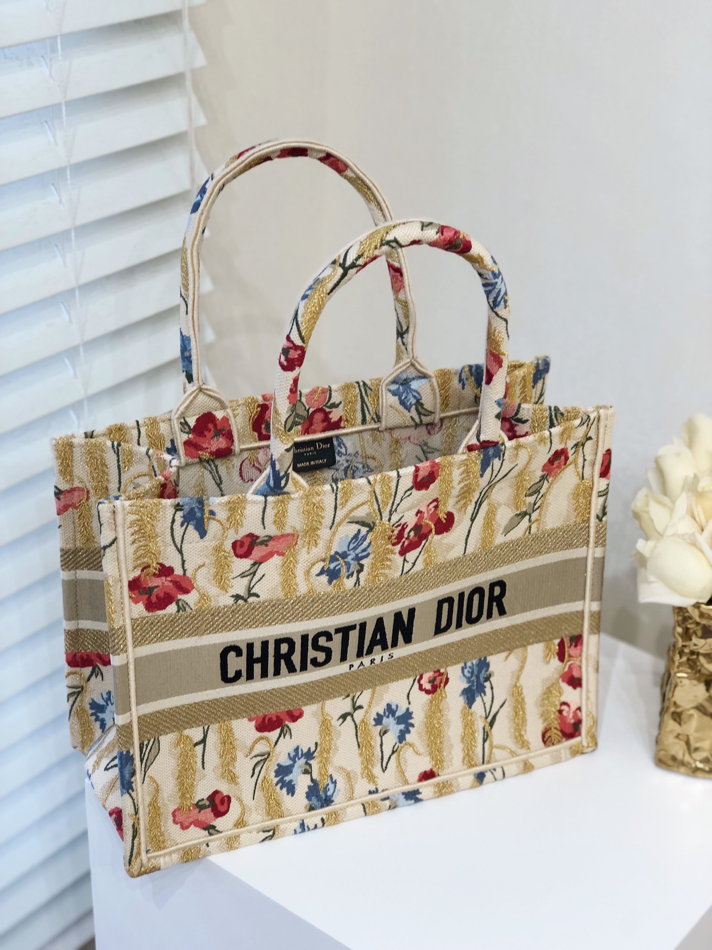 D*or small book tote-36.5cm