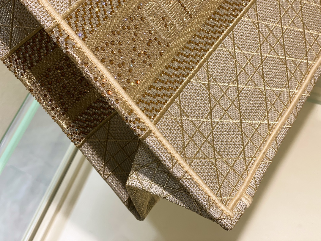 D*or small book tote-36.5cm