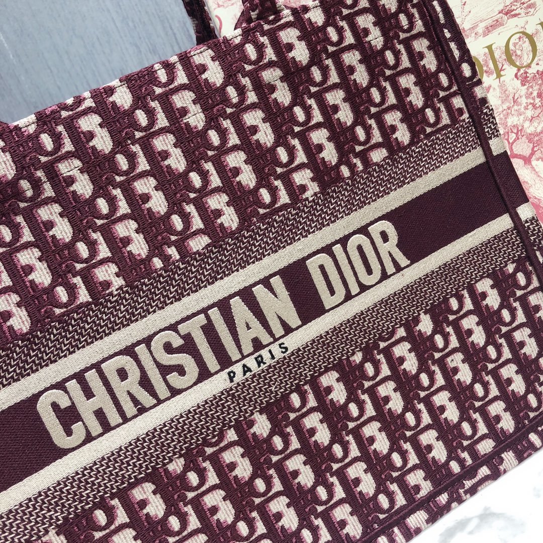 D*or small book tote-36.5cm