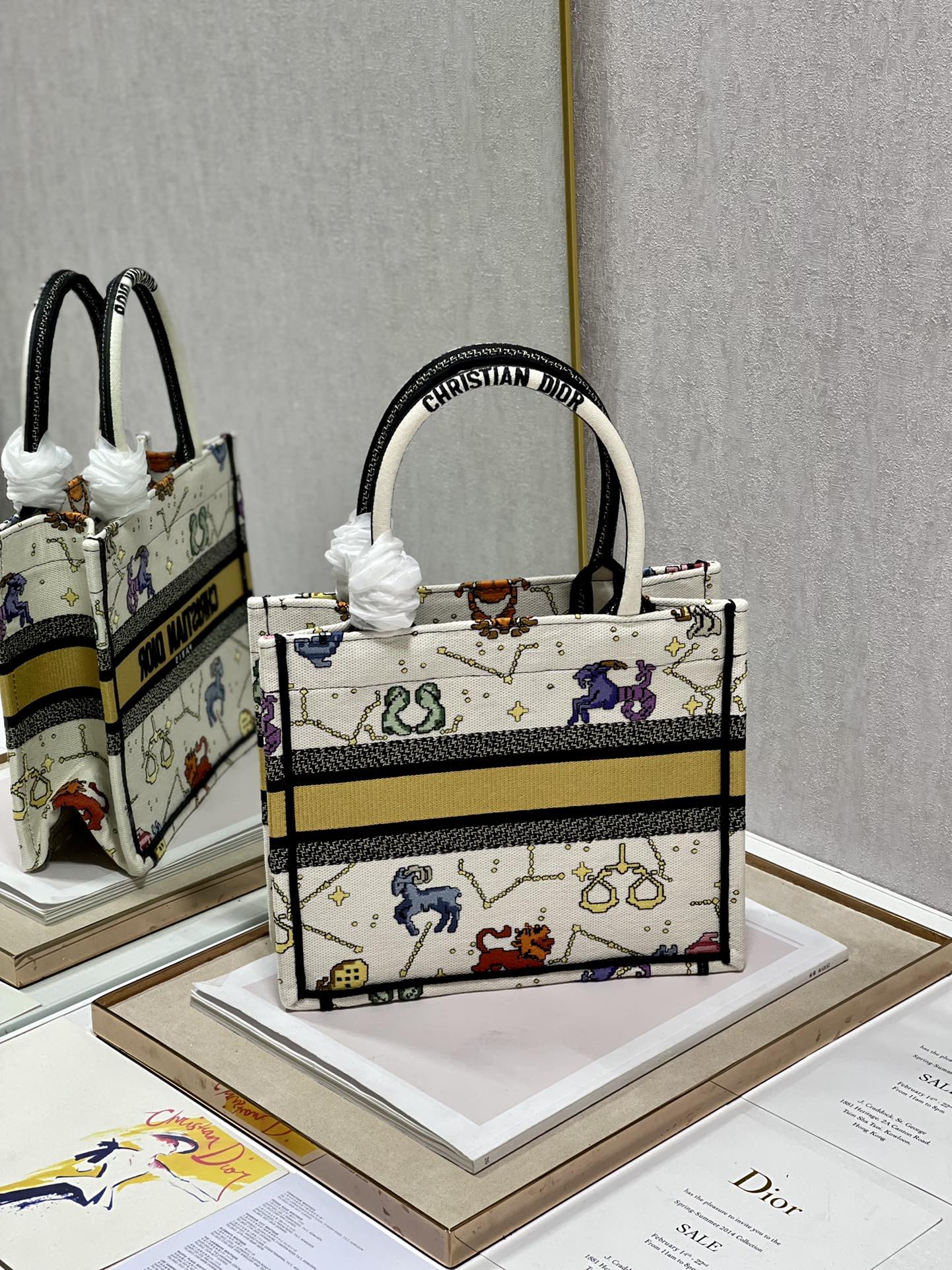 D*or small book tote-26*8*22cm