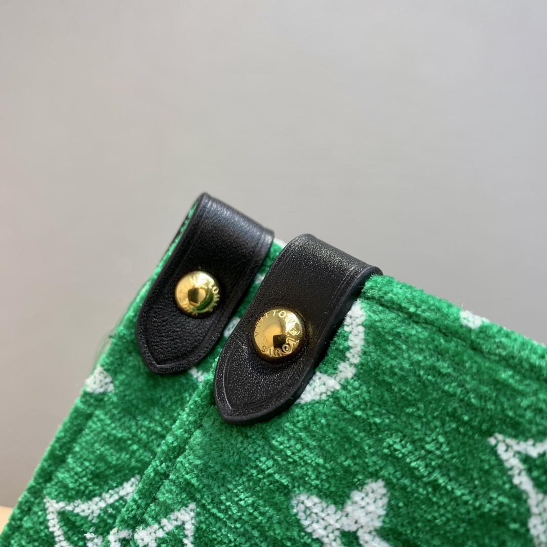 l**is V*t*n onthego handbag-25*19*11.5 cm