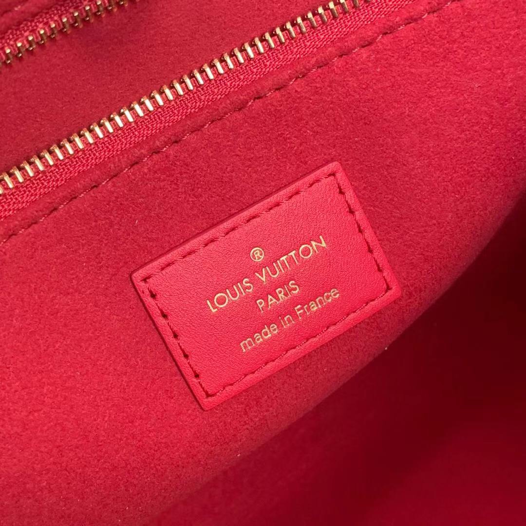 l**is V*t*n onthego handbag-28*11*19cm