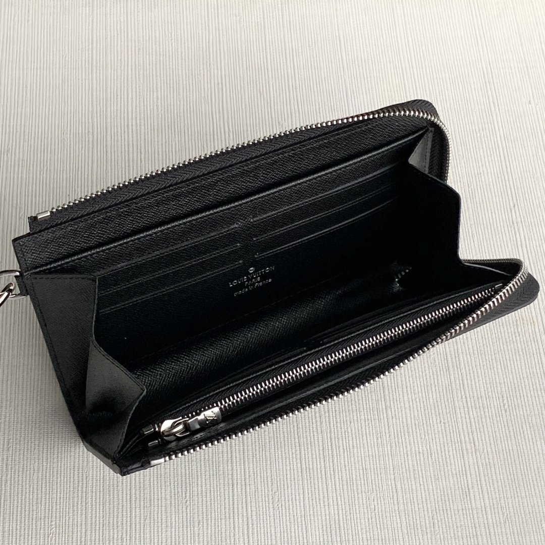 l**is V*t*n zippy dragonne m69409-19*10cm