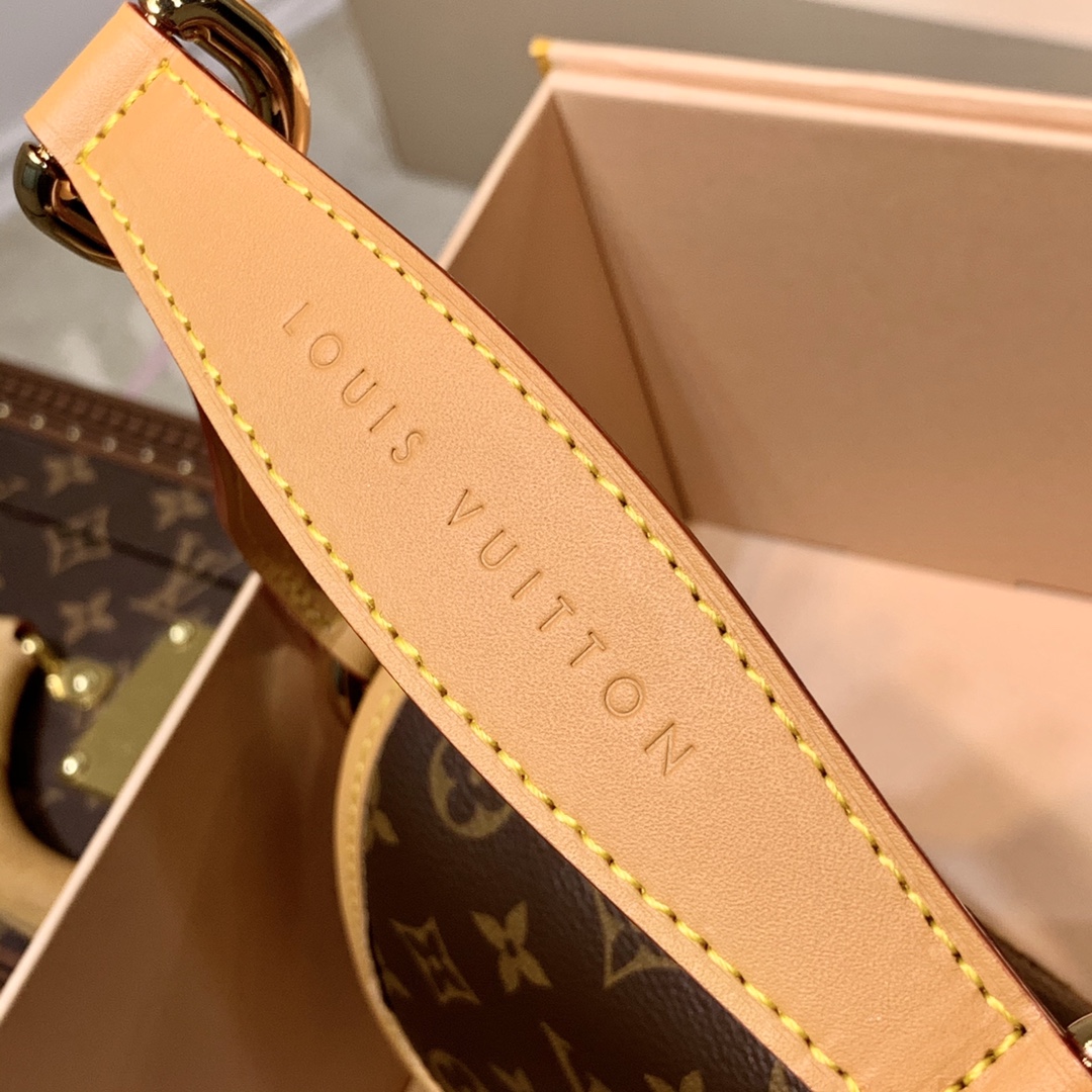 l**is V*t*n tikal pm-22.5×13×8cm