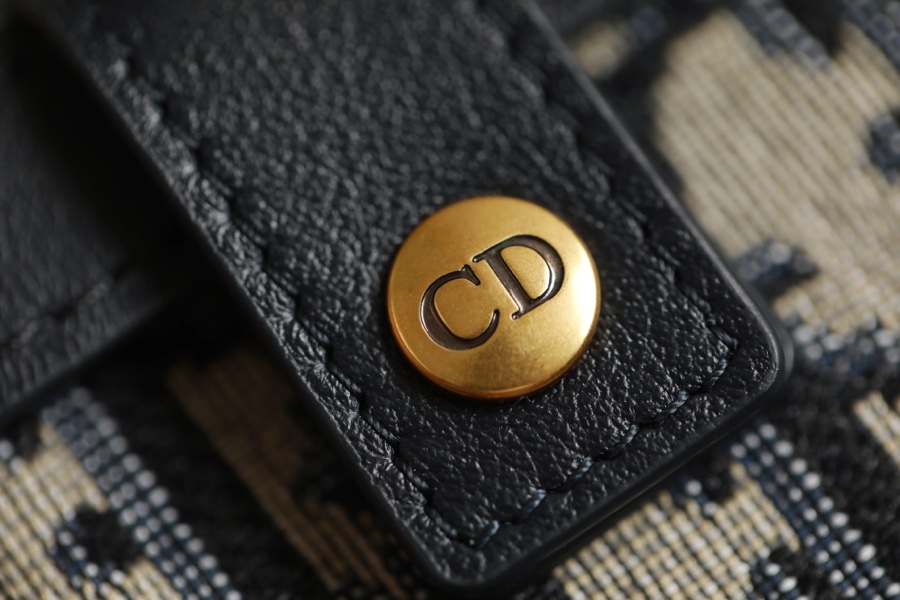 D*or oblique belt bag-17 *10.5*3.5cm