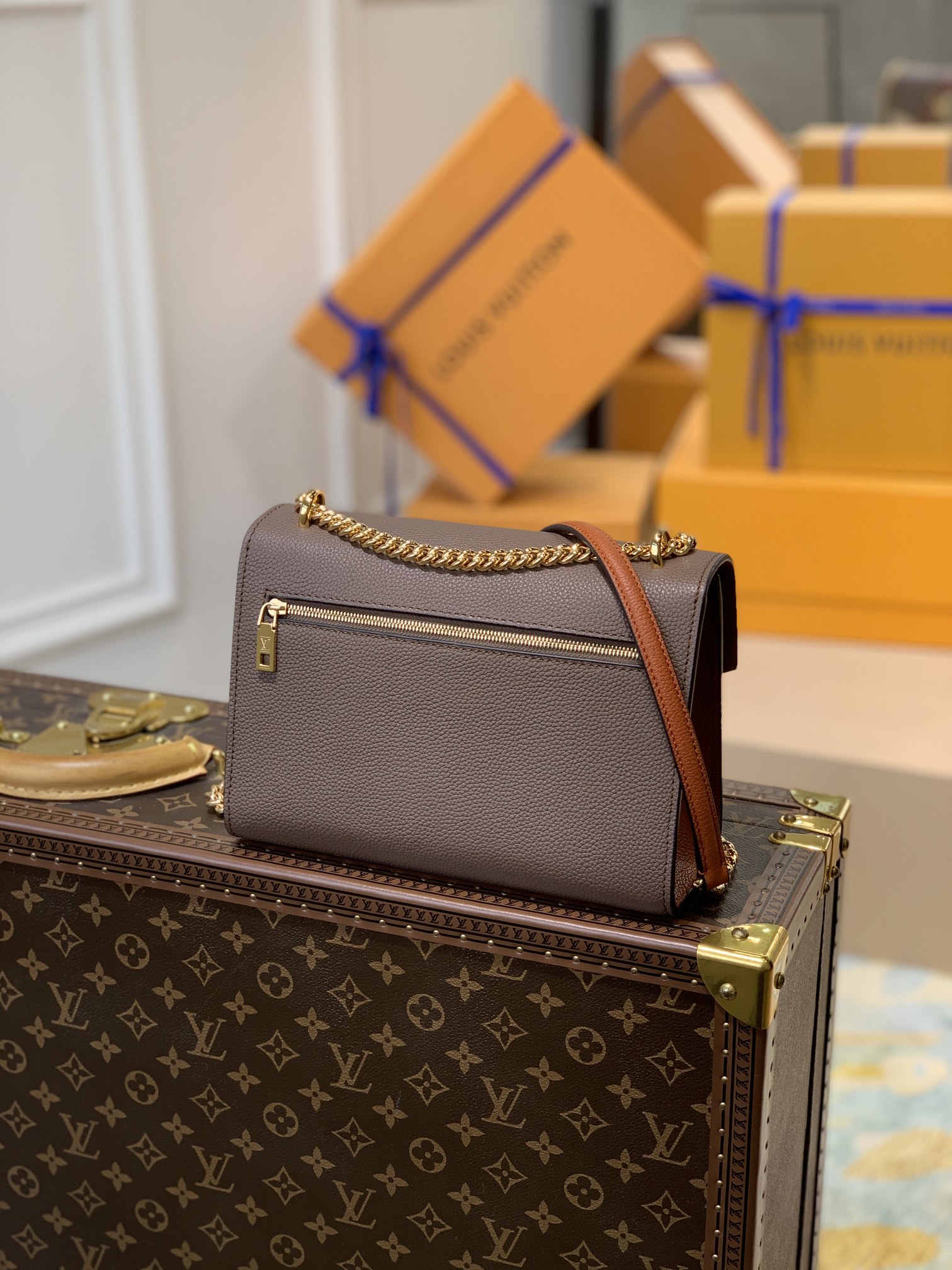 l**is V*t*n m58949 mylockme bb-22.5 x 17.0 x 5.5cm