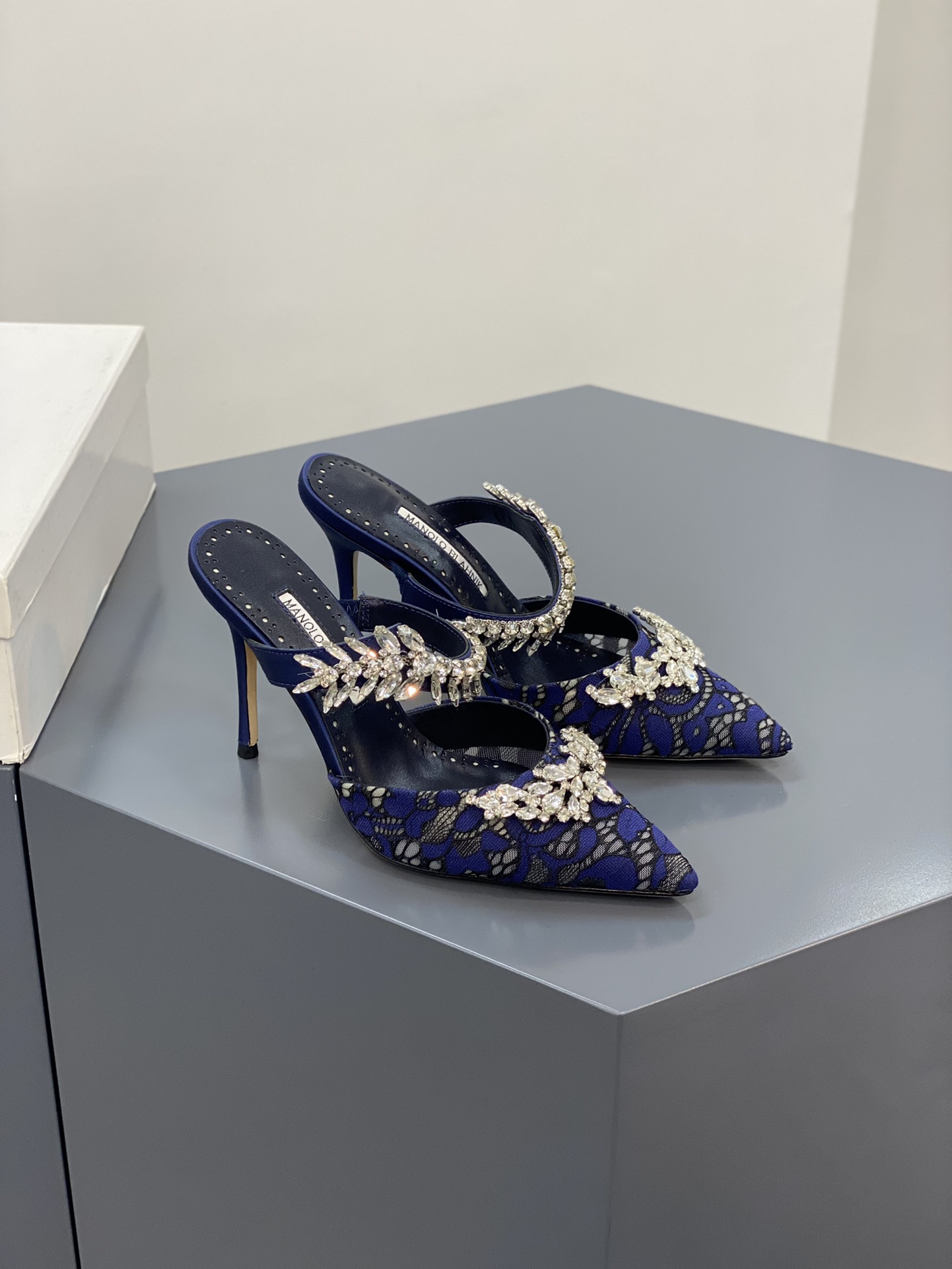 Manolo Blahnik-10CM