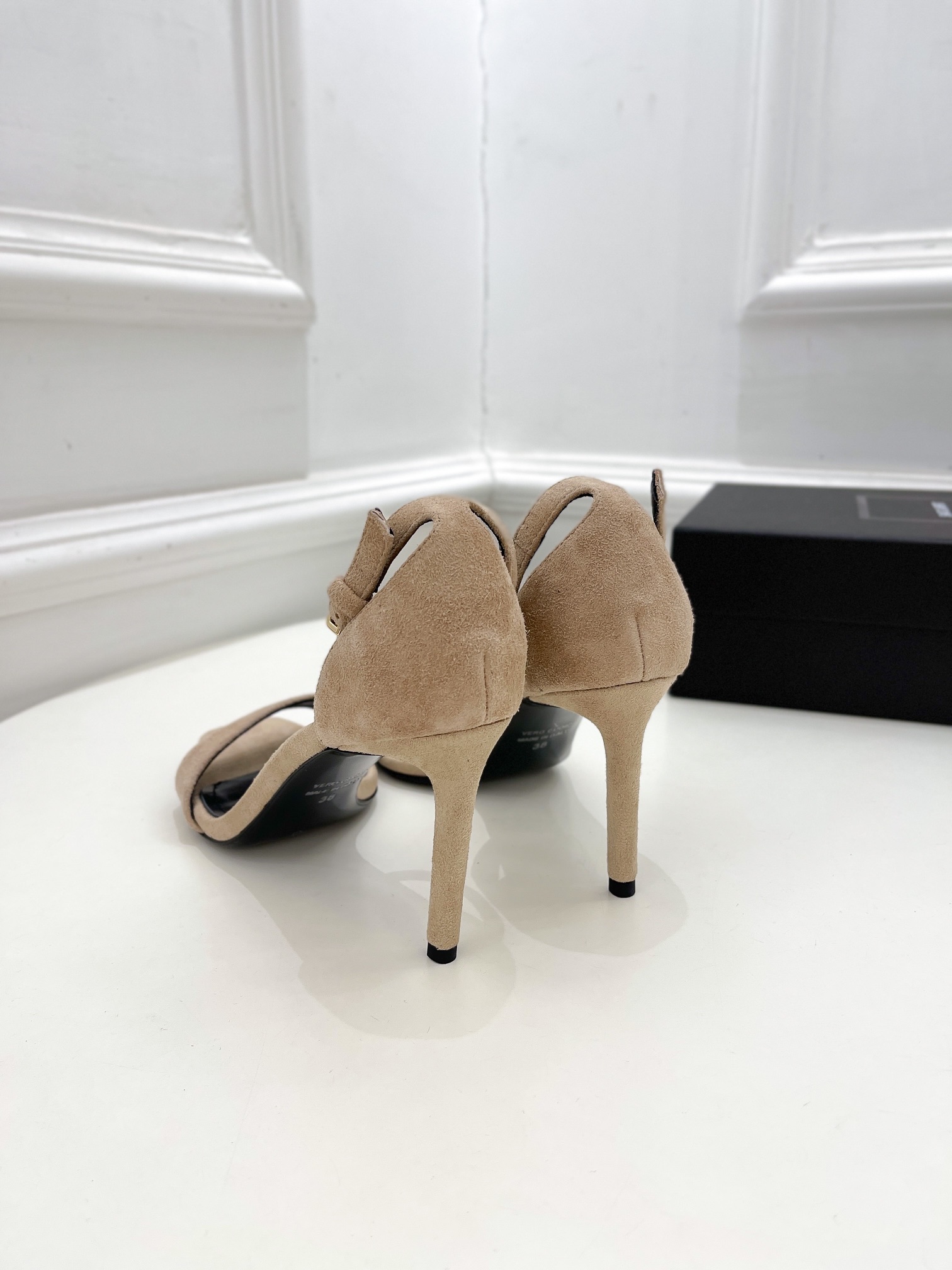 YSL Heels-8.5CM(EU35-EU43)