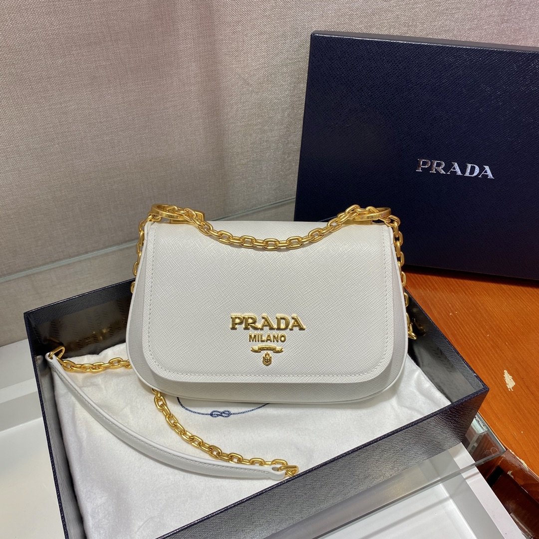 Pra*a saffiano chain bag1bd275-22*14*7cm