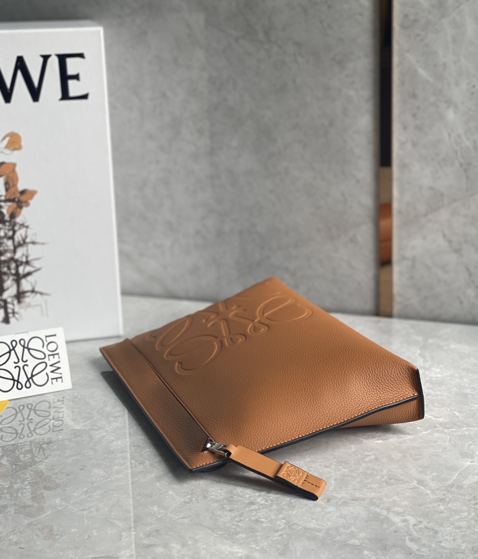 Loewe Pouch-29.5*20CM