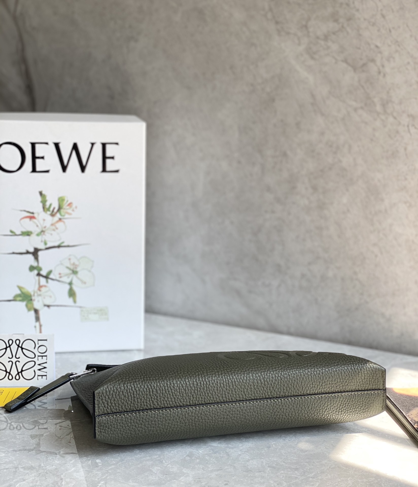 Loewe Pouch-29.5*20CM