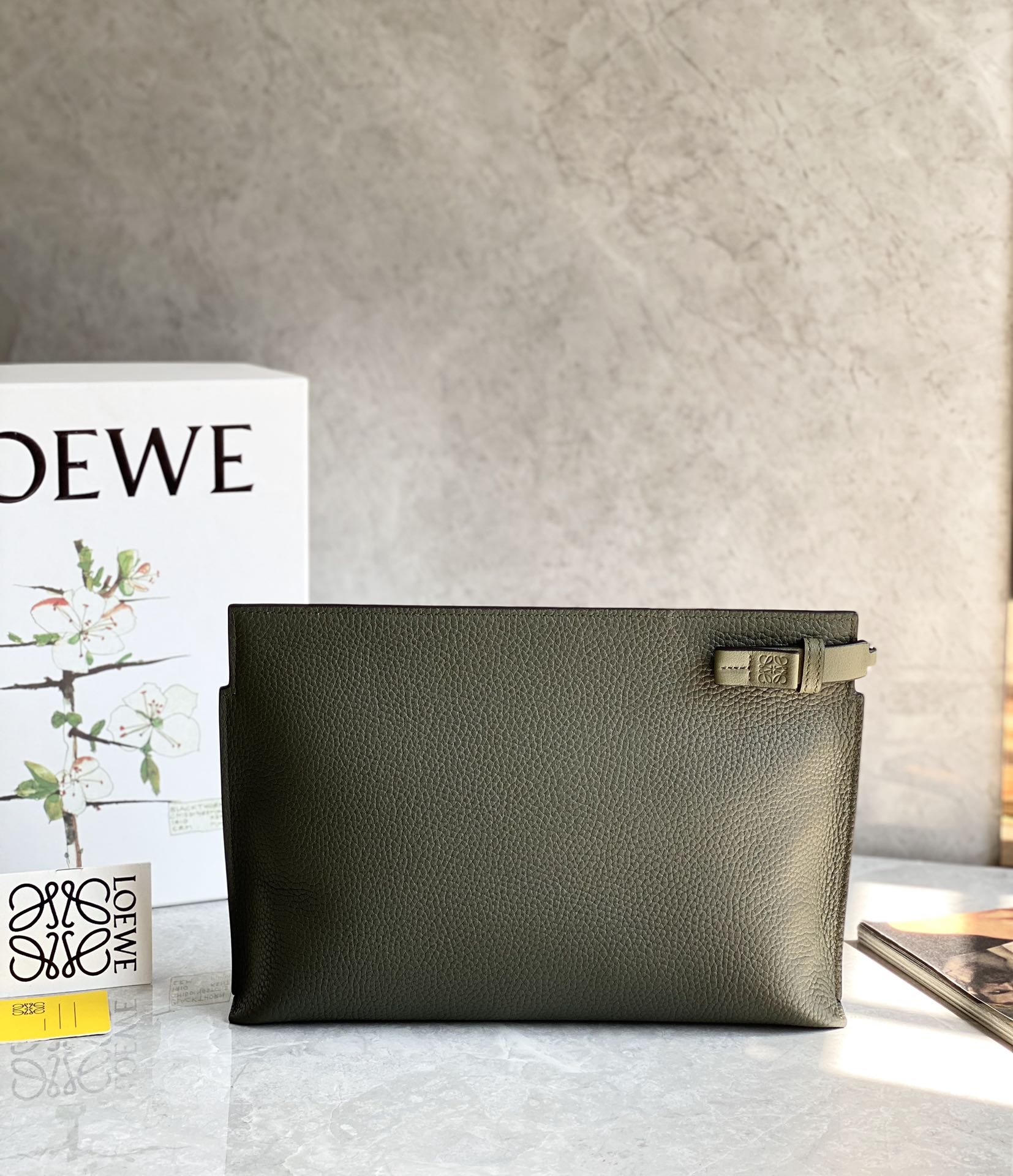 Loewe Pouch-29.5*20CM