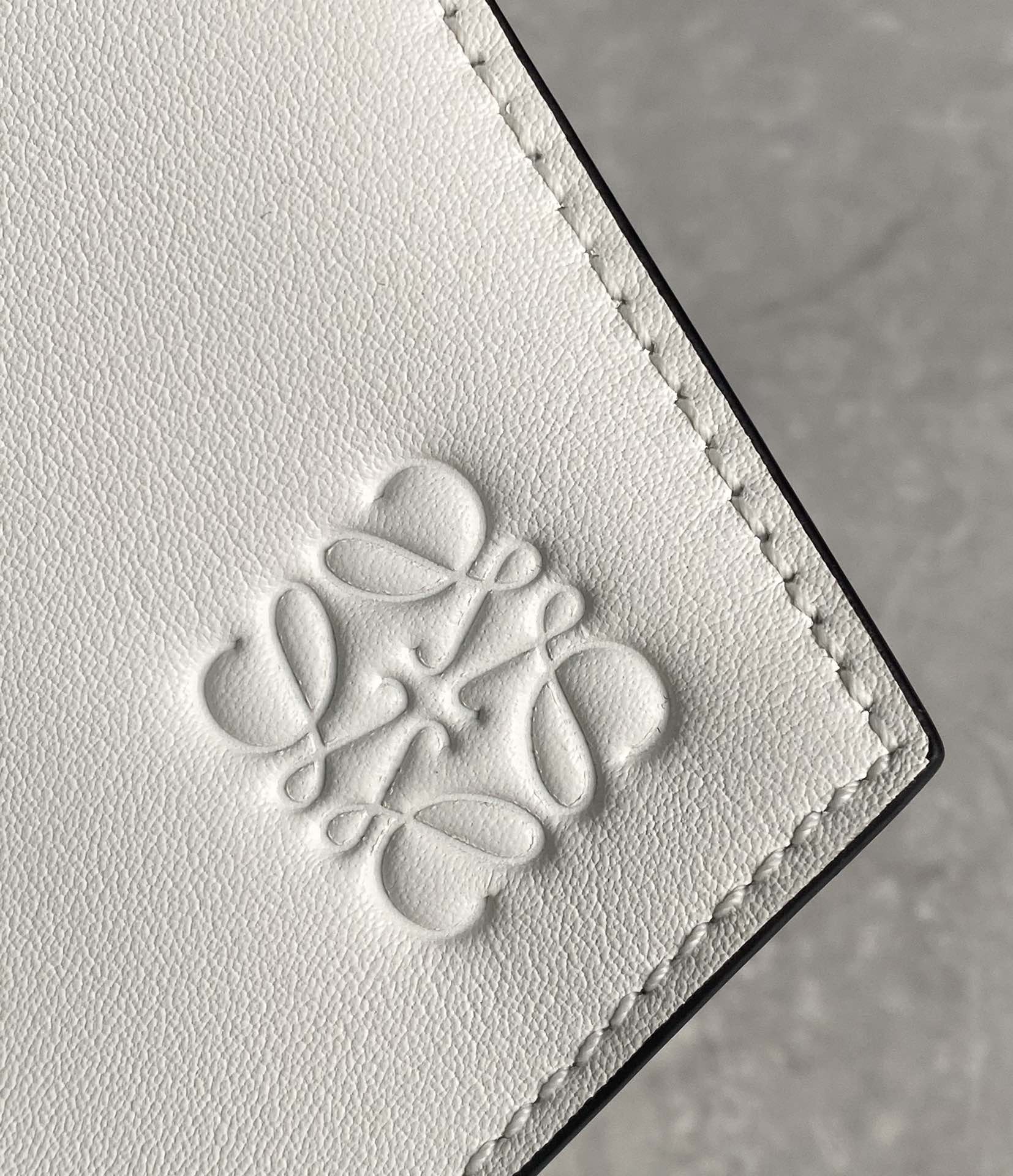 Loewe Puzzle Medium Bag-29*18*12CM