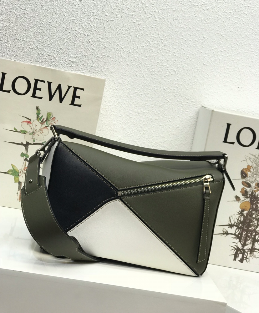 Loewe Puzzle Medium Bag-29*18*12CM
