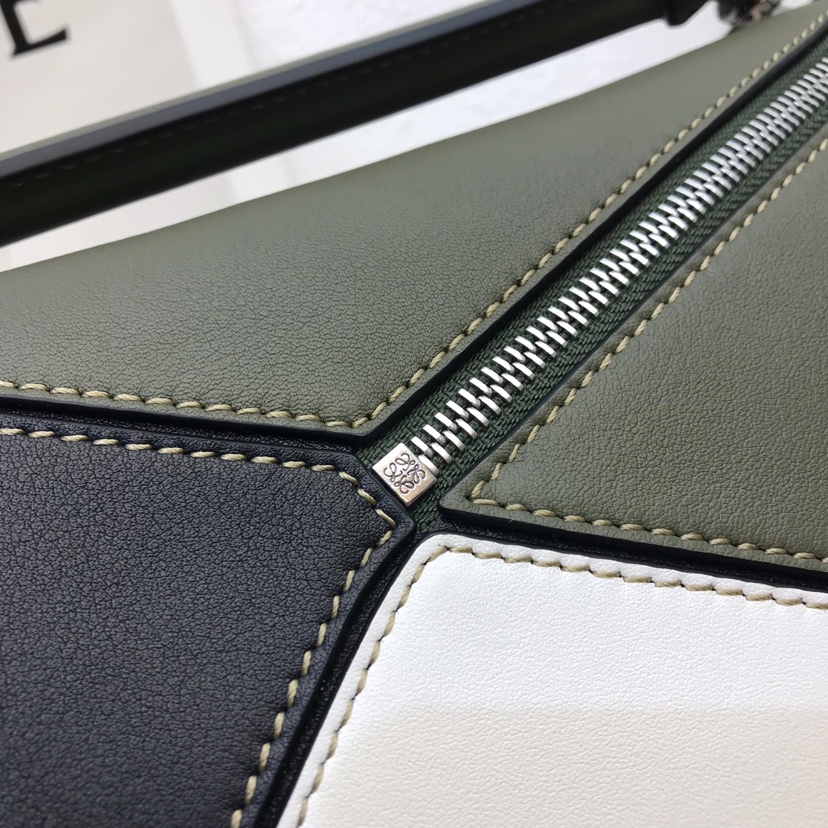 Loewe Puzzle Medium Bag-29*18*12CM