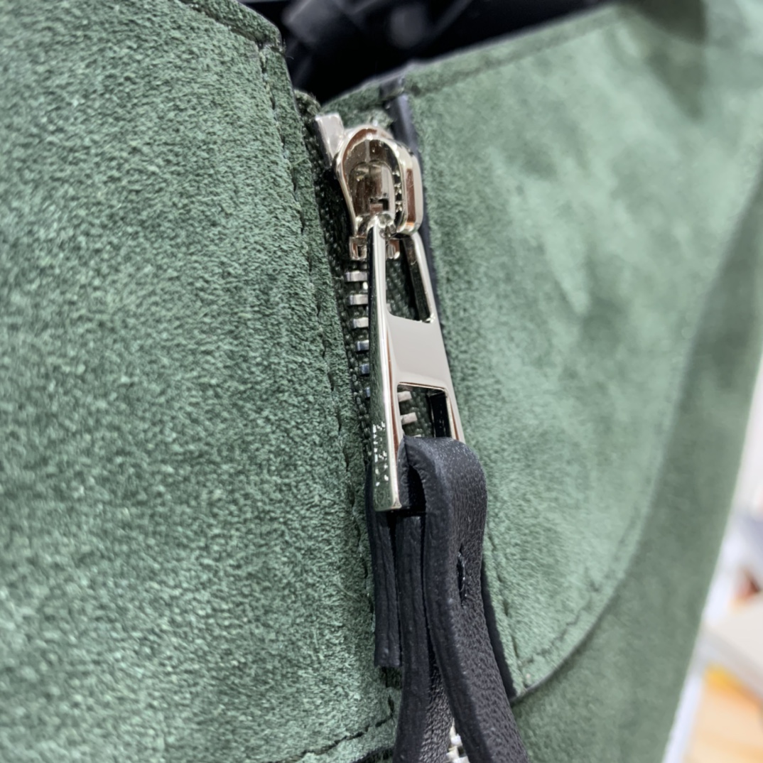 Loewe Hammock Bag-29*26*14CM