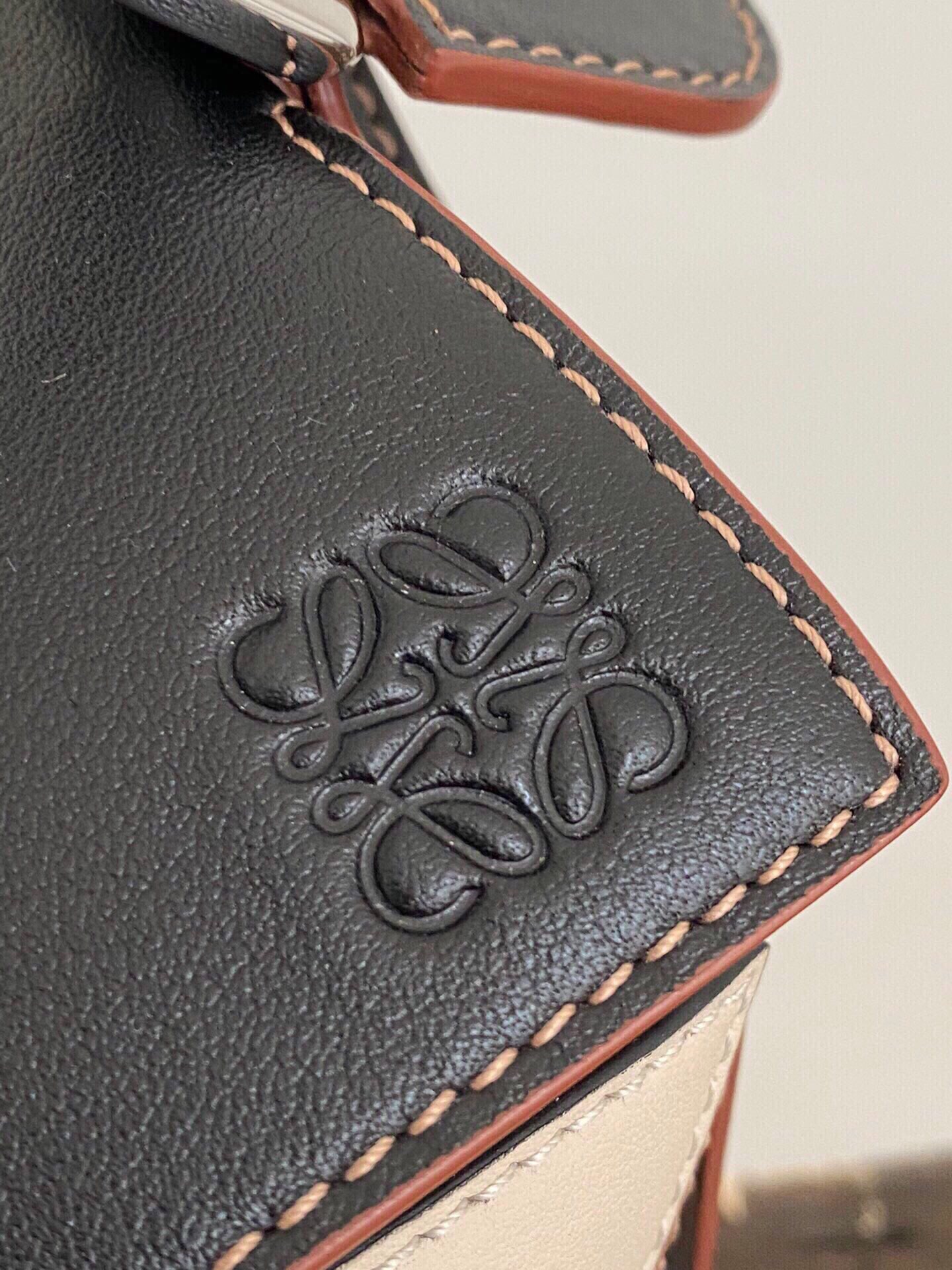 Loewe Puzzle Small Bag-24*10*14CM