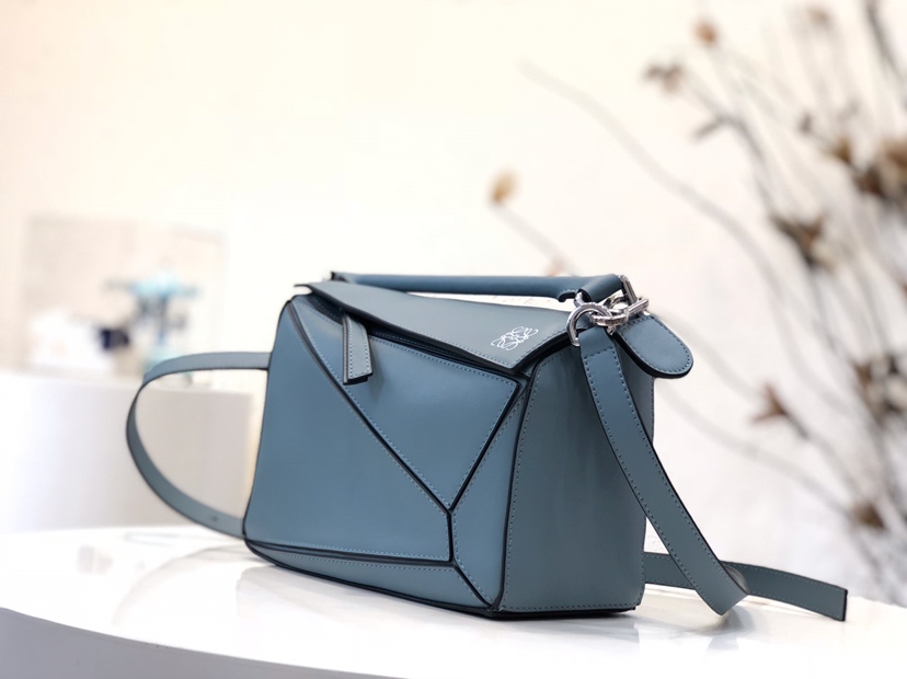 Loewe Puzzle Small Bag-24*10*14CM