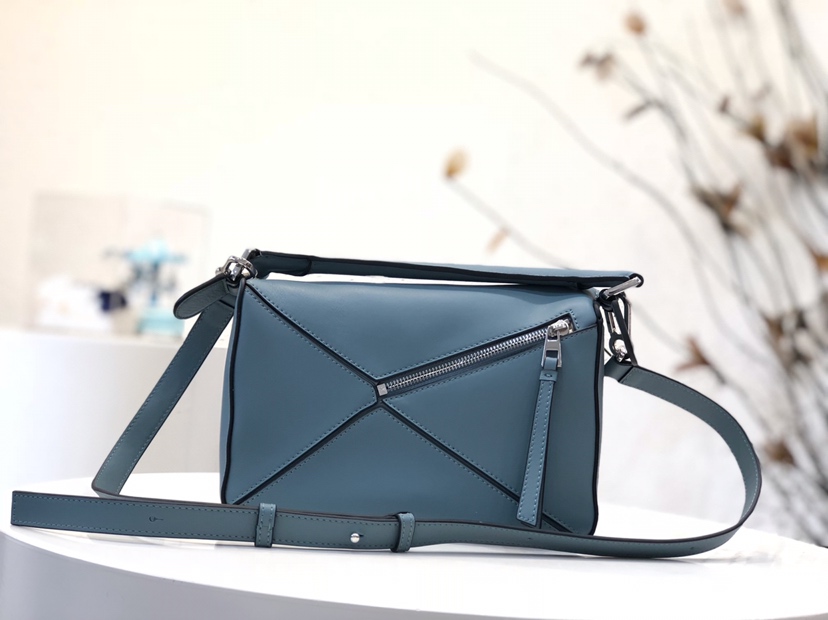 Loewe Puzzle Small Bag-24*10*14CM