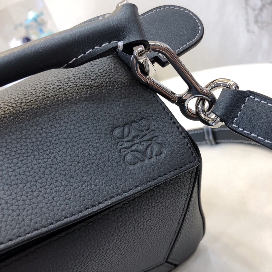 Loewe Puzzle Small Bag-24*10*14CM