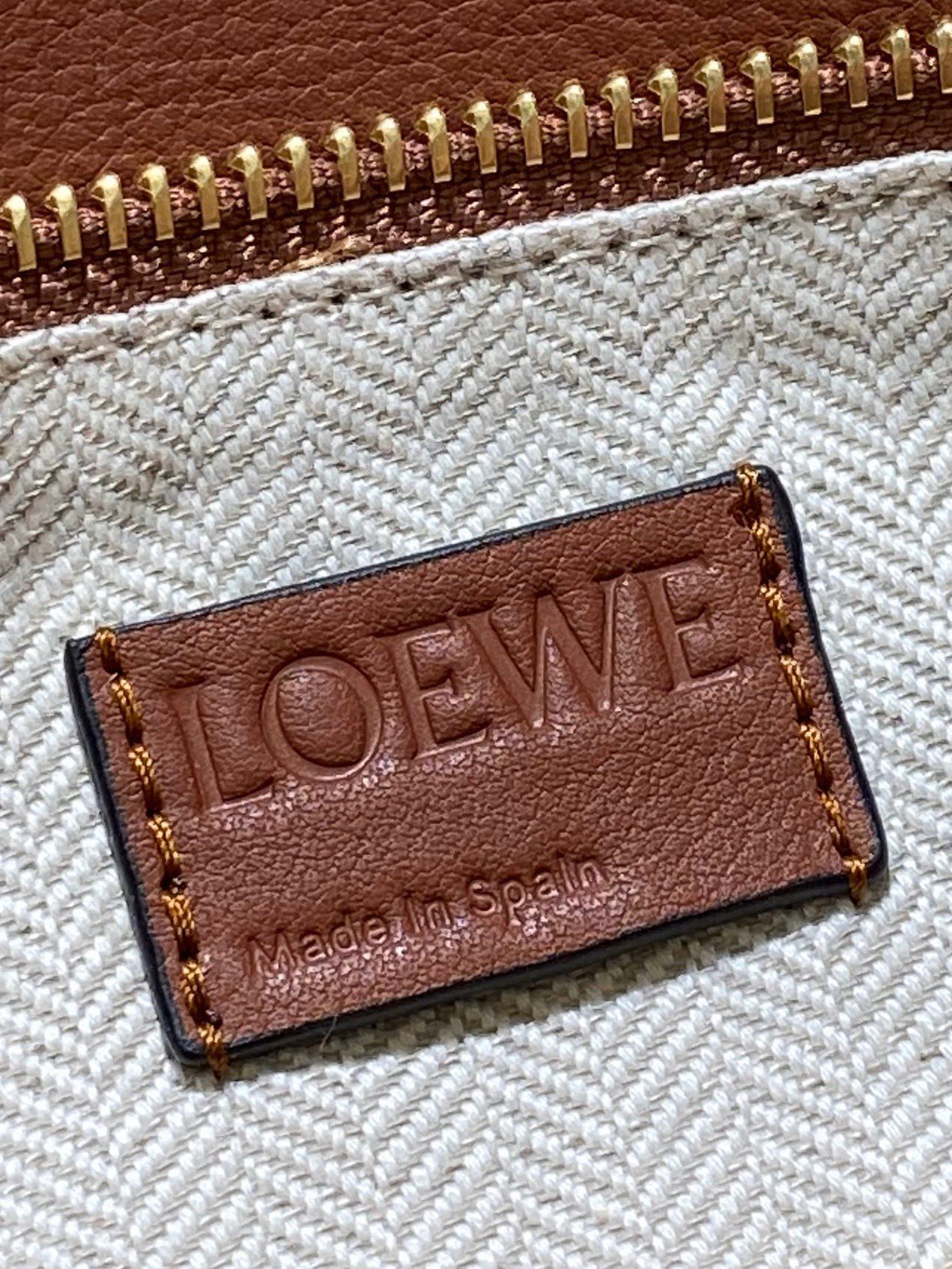 Loewe Puzzle Small Bag-24*10*14CM