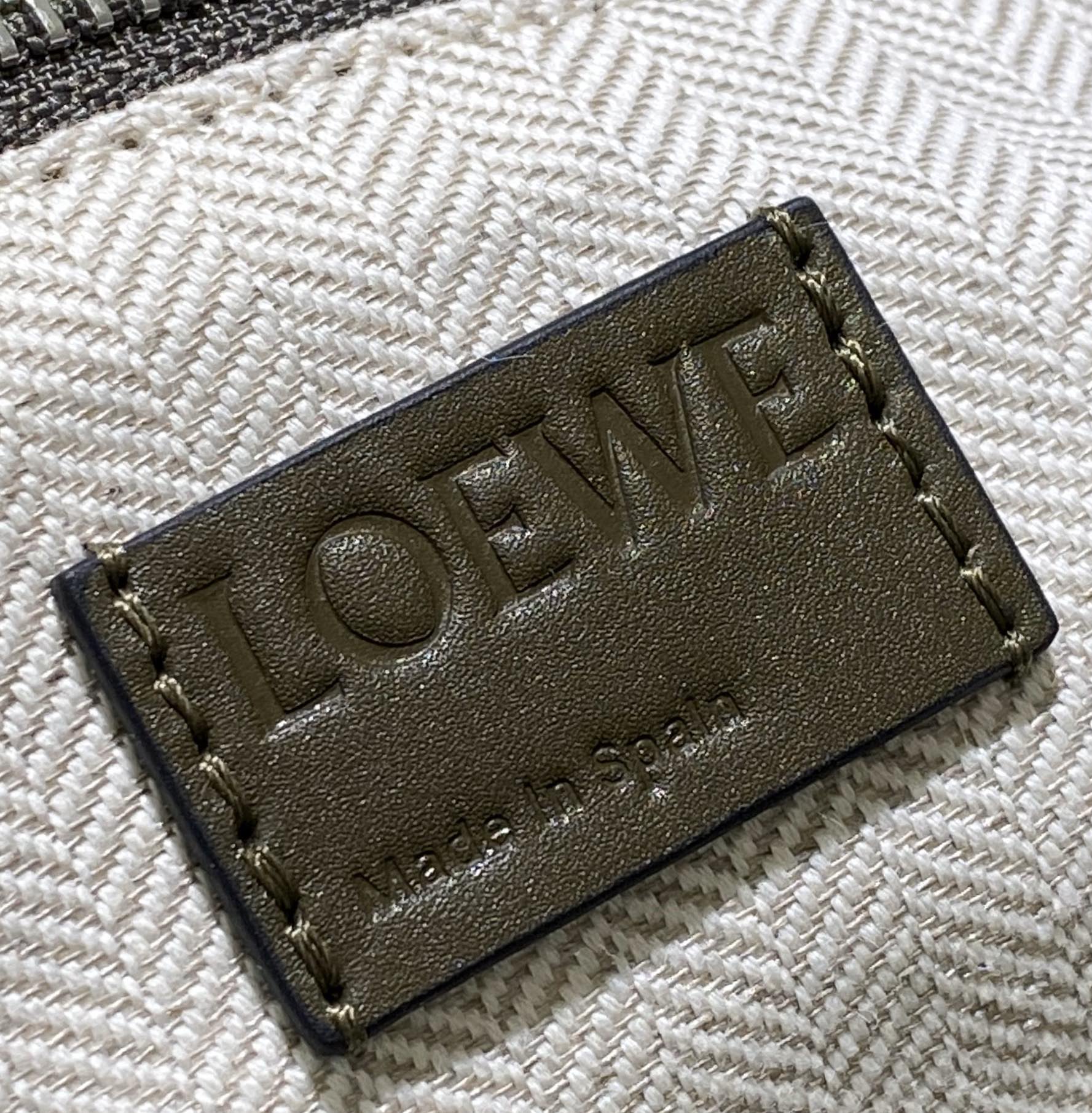 Loewe Puzzle Medium Bag-29*18*12CM