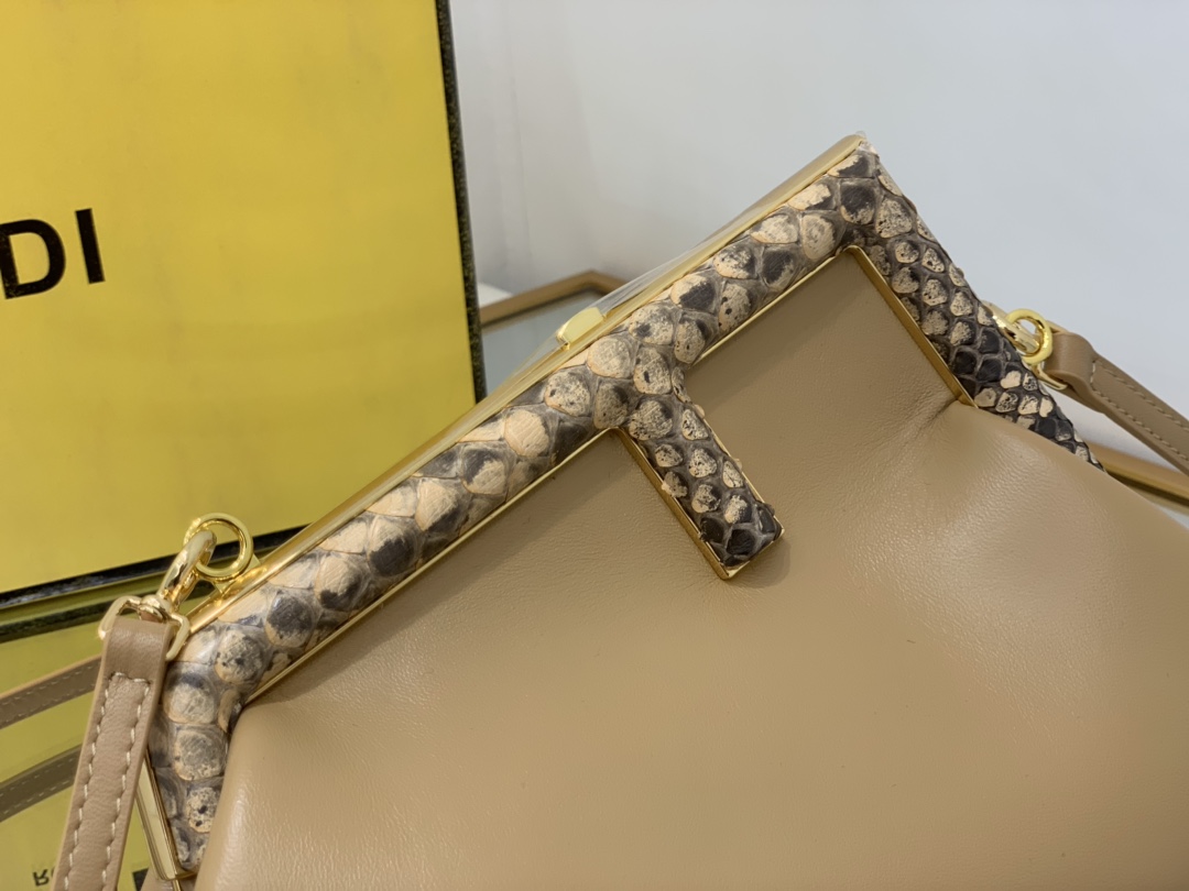 F**di first bag-26*9.5*18cm