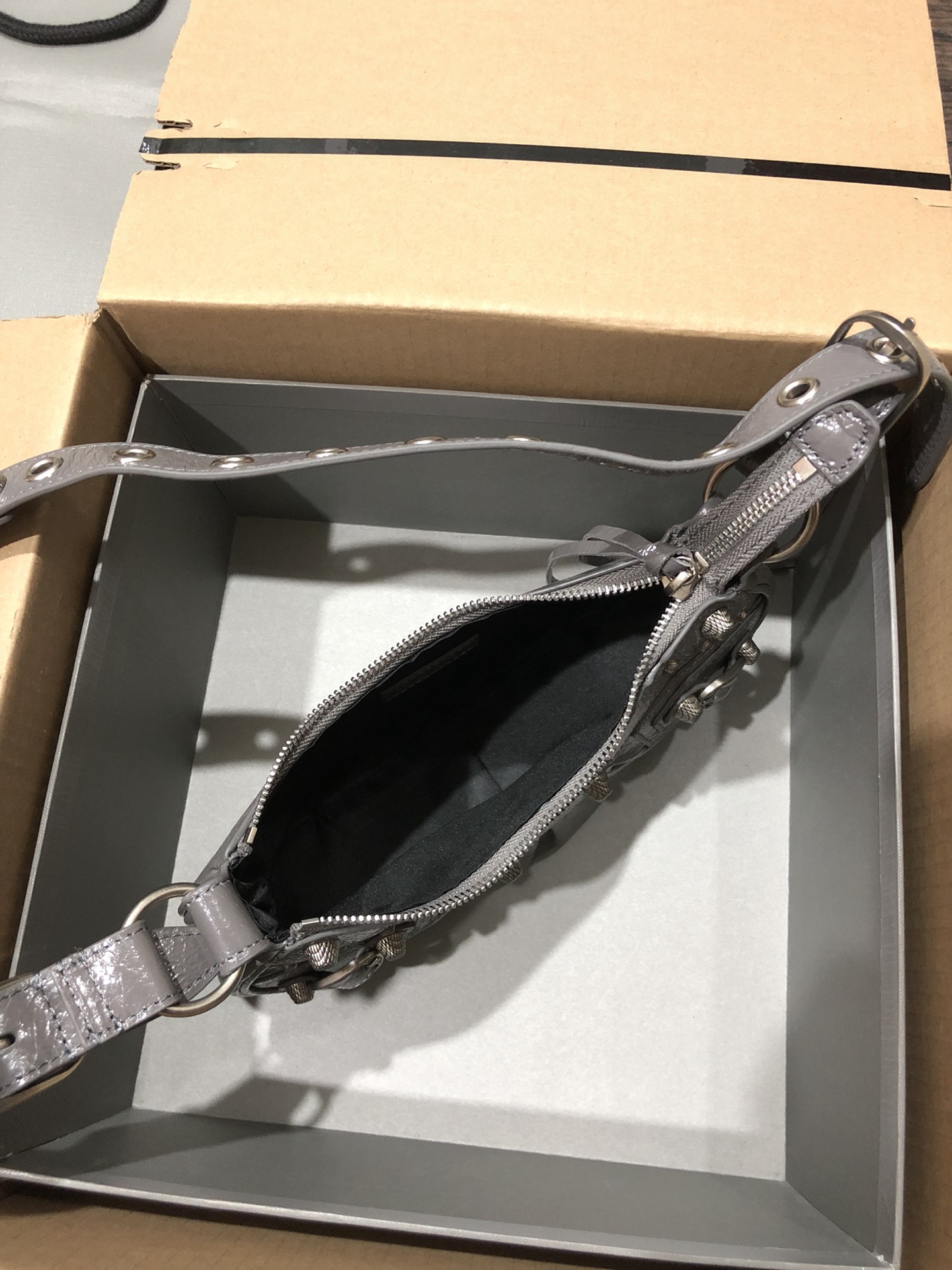 Balenciag Le Cagole Handbags-26*16*10CM