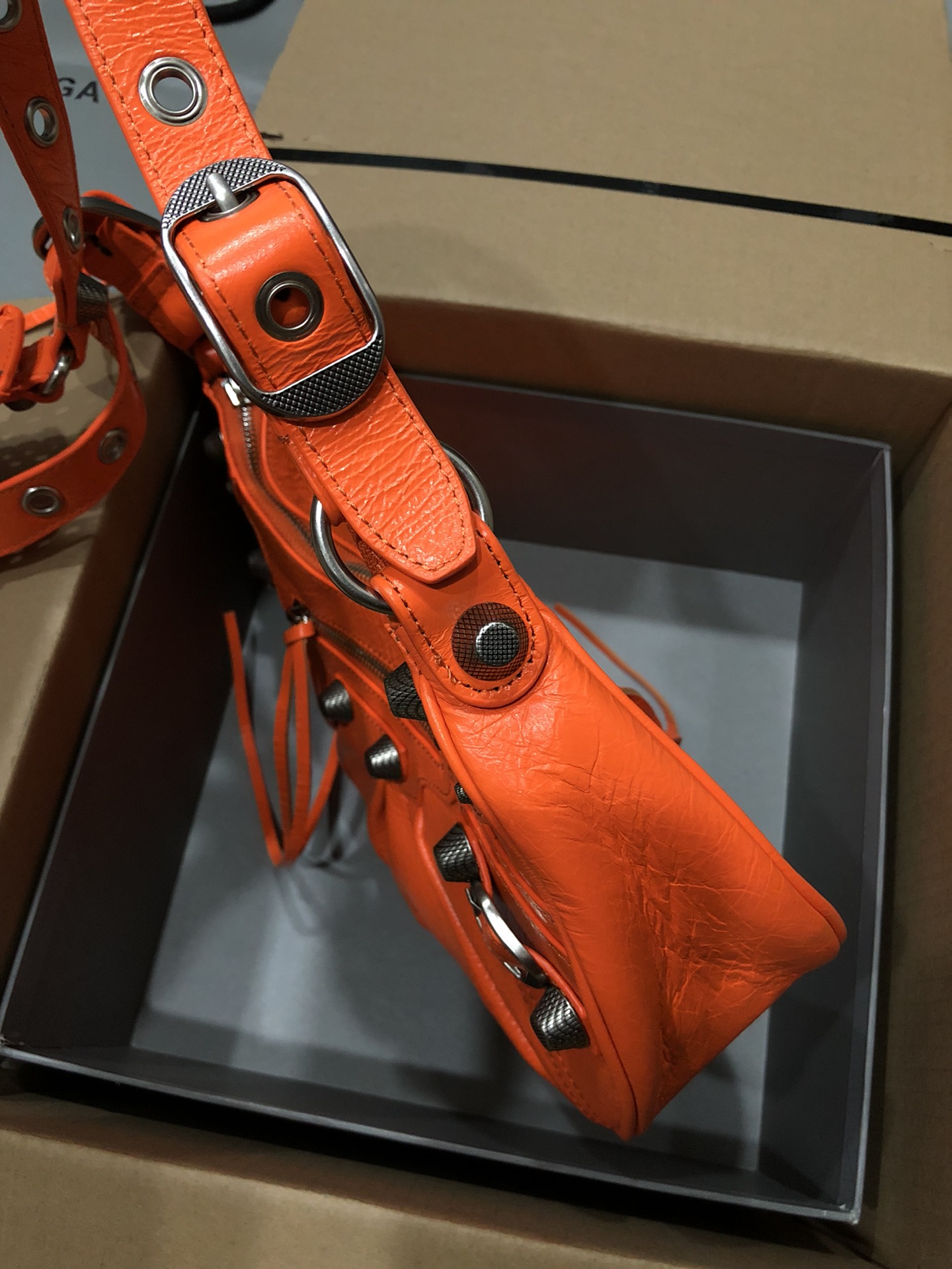 Balenciag Le Cagole Handbags-33*16*8CM