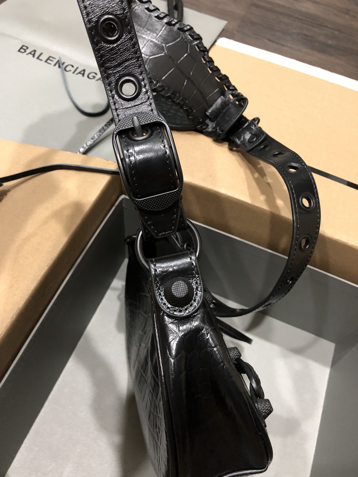 Balenciag Le Cagole Handbags-Crocodile-26*16*10CM