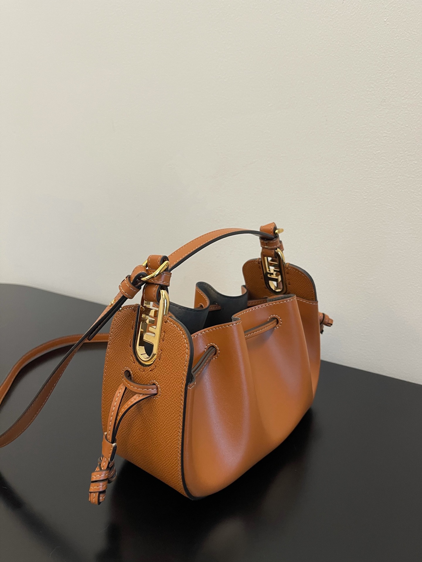 F**di pomodorino-21.5x14x17cm