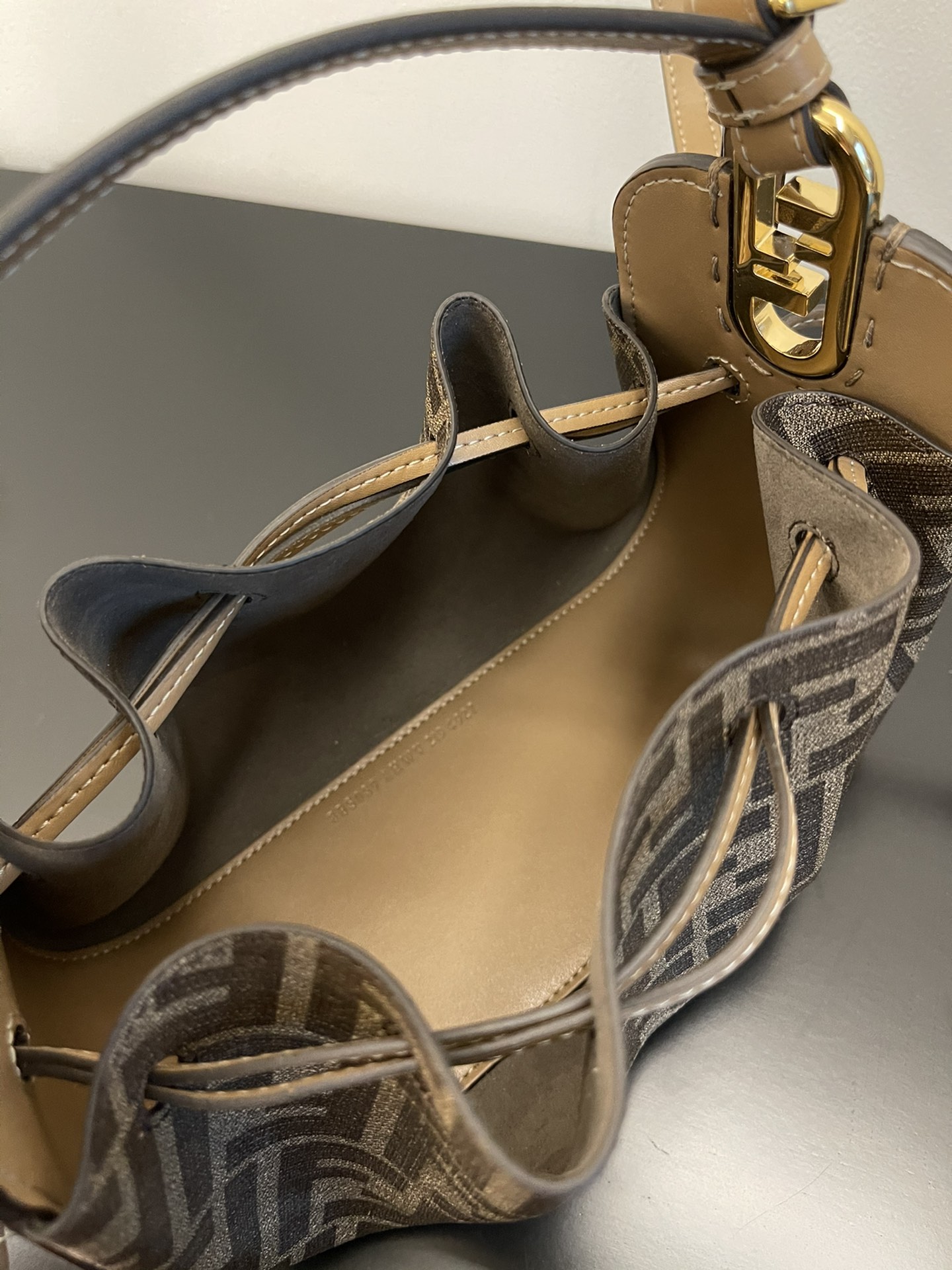 F**di pomodorino-21.5x14x17cm