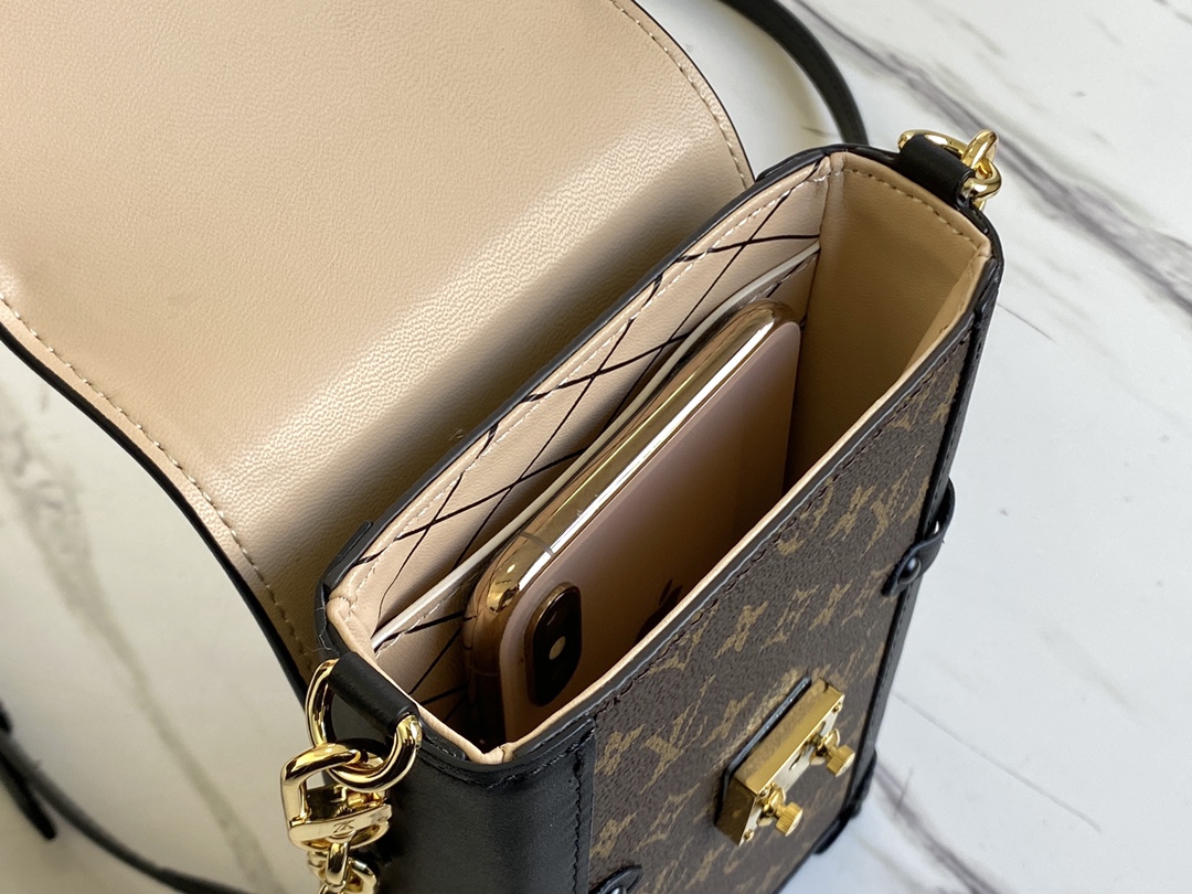 l**is V*t*n trunk vertical-11*17.5*3.5cm